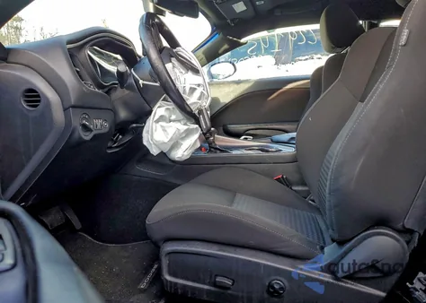 2021 Dodge Challenger R/T z USA, uszkodzony, nr VIN 2C3CDZBT0MH593782